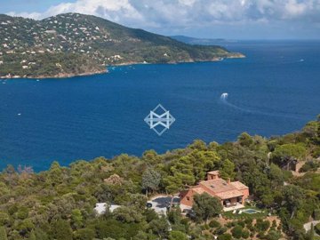 1 - Le Lavandou, House