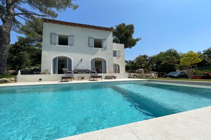 Image No.1-4 Bed House for sale