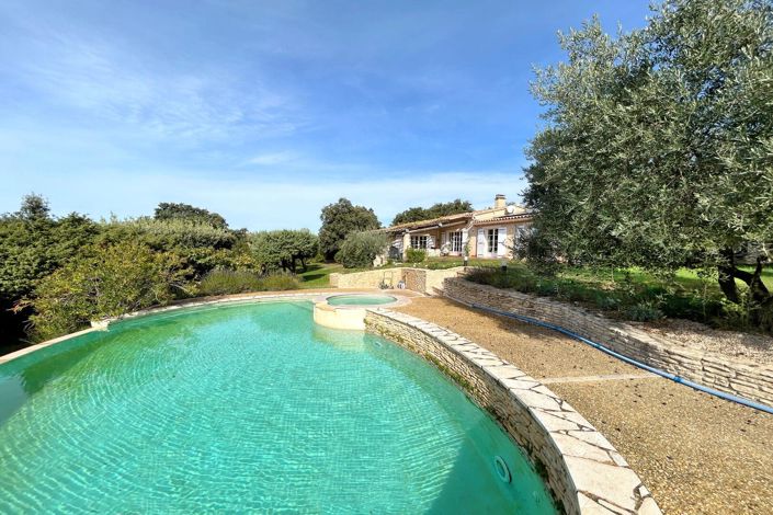 Image No.1-4 Bed House for sale