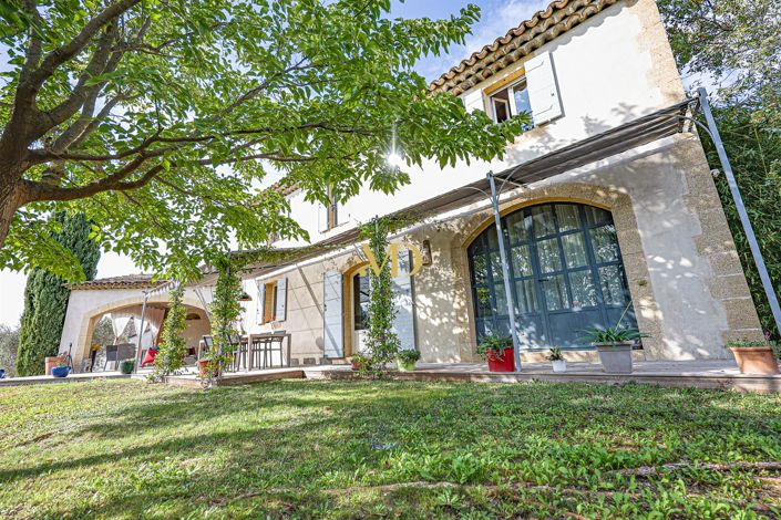 Image No.1-4 Bed House for sale