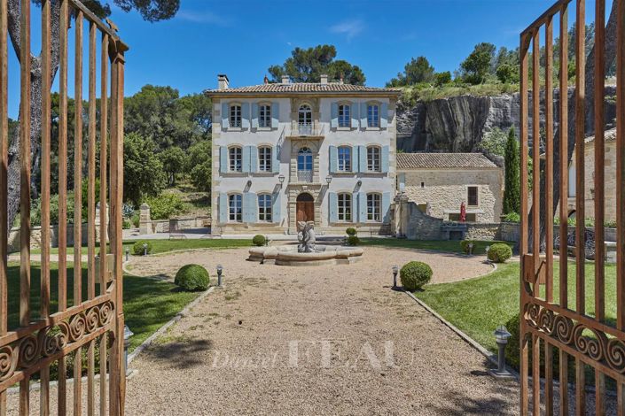 Image No.1-6 Bed House for sale