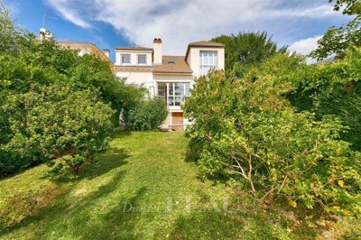 1 - Saint-Cloud, House