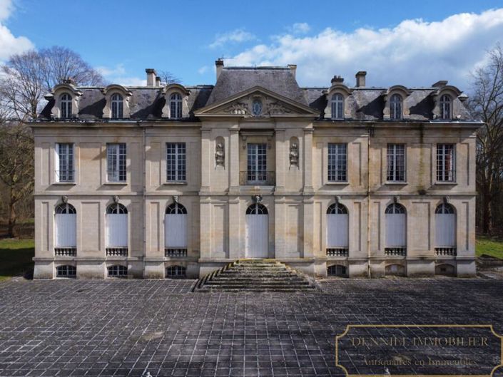Image No.1-Maison de 20 chambres à vendre à Chantilly
