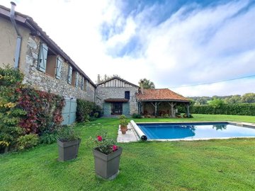 1 - Gondrin, House
