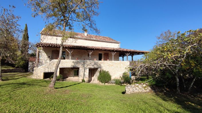 Image No.1-4 Bed House for sale