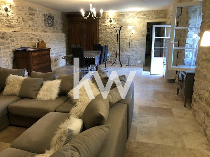 Image No.1-4 Bed Property for sale