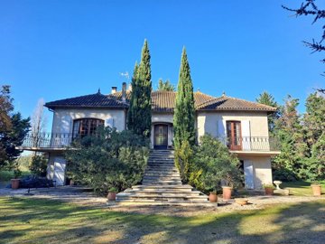1 - Condom, Maison