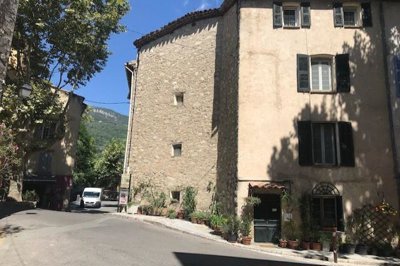 1 - Bargemon, House
