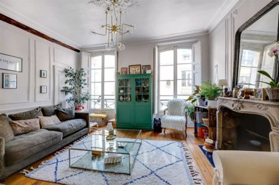 1 - Versailles, Apartment