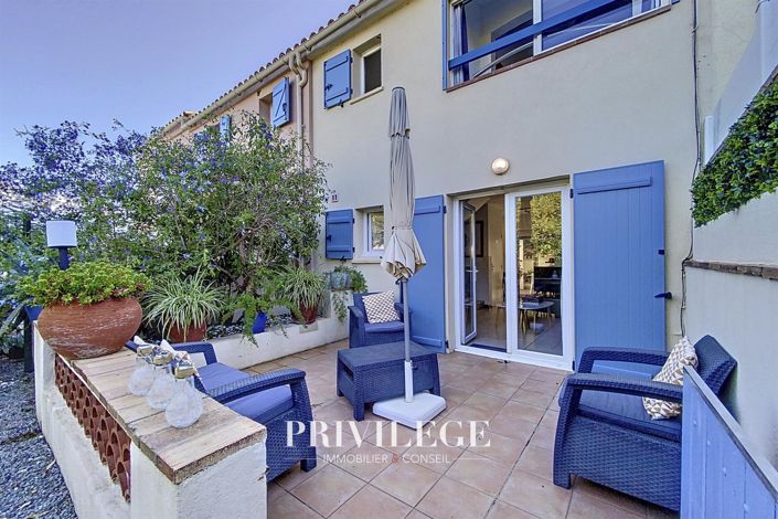Image No.1-3 Bed House for sale