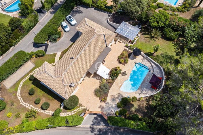 Image No.1-5 Bed House for sale