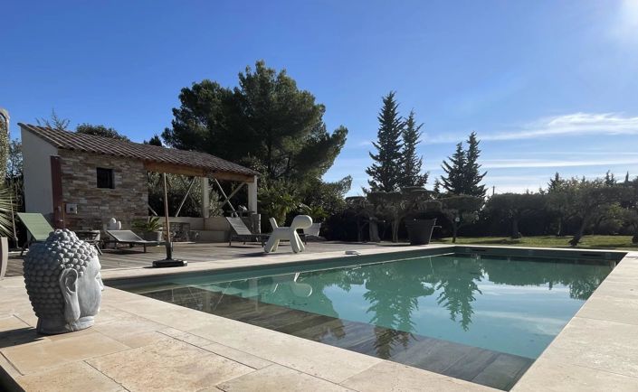 Image No.1-5 Bed House for sale