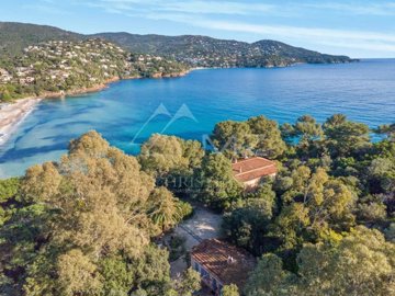 1 - Le Lavandou, House