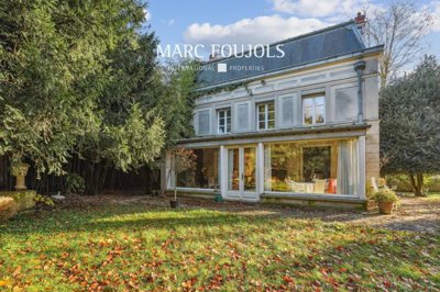 1 - Louvres, Maison