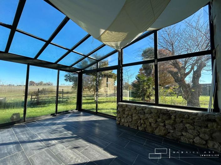 Image No.1-5 Bed House for sale