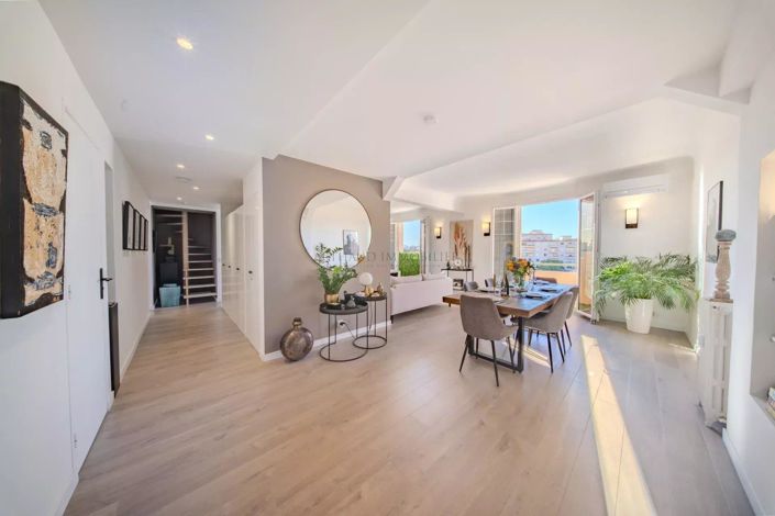 Image No.1-4 Bed Apartment for sale