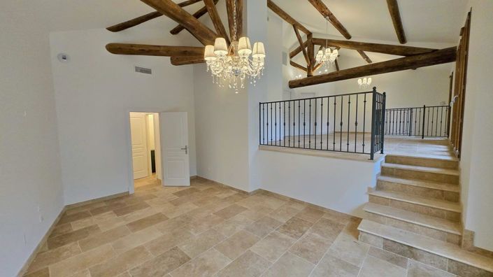 Image No.1-3 Bed House for sale