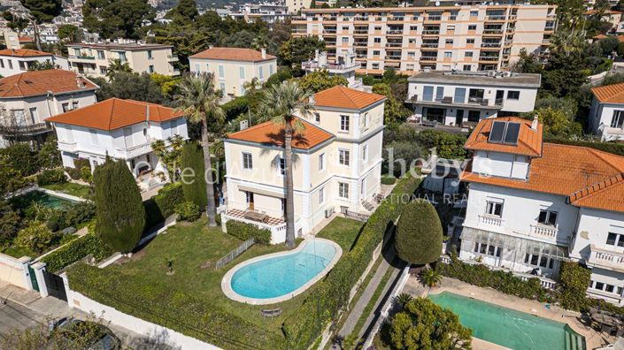 Image No.1-Propriété de 5 chambres à vendre à Nice