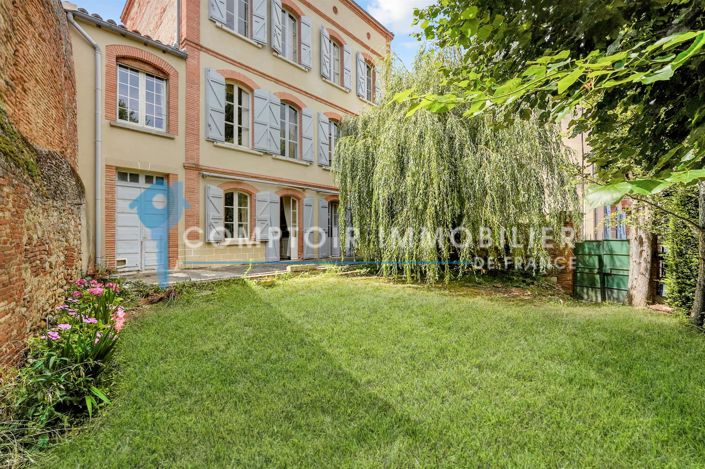 Image No.1-6 Bed House for sale