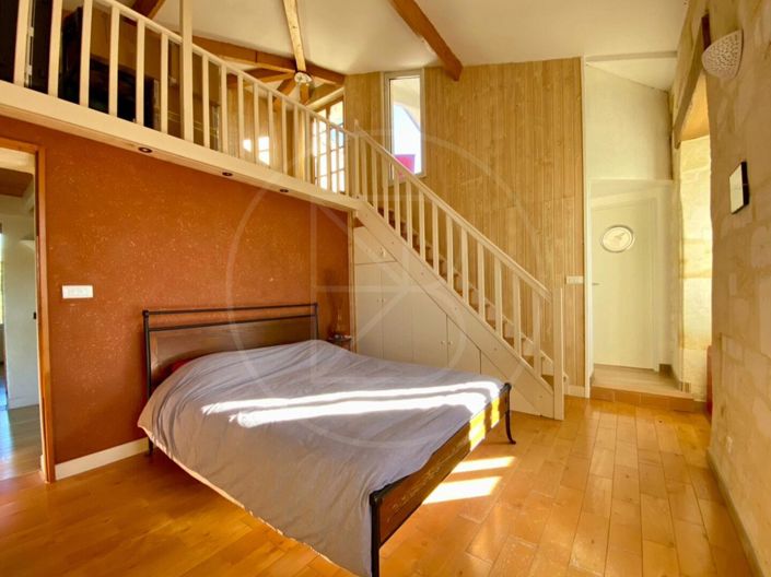 Image No.1-3 Bed House for sale