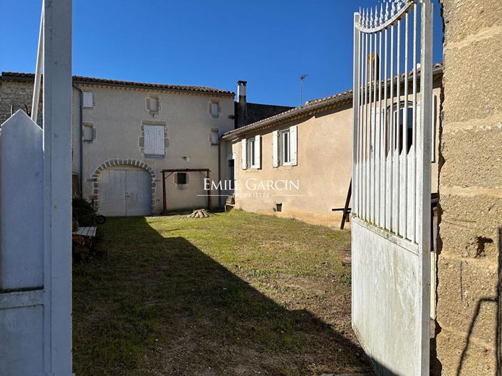 Image No.1-Maison de 4 chambres à vendre à Uzès
