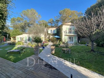 1 - Roquefort-les-Pins, Maison