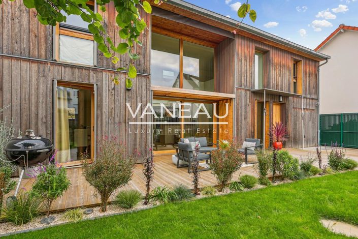 Image No.1-3 Bed House for sale