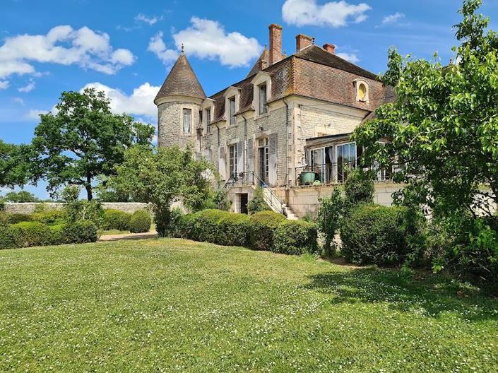 Image No.1-Propriété de 5 chambres à vendre à Montmorillon