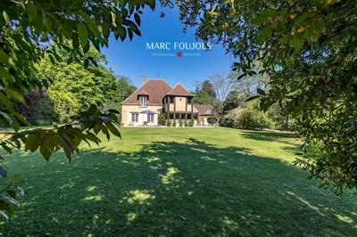 1 - Chamant, House