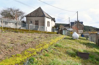 1 - Roussillon-en-Morvan, House