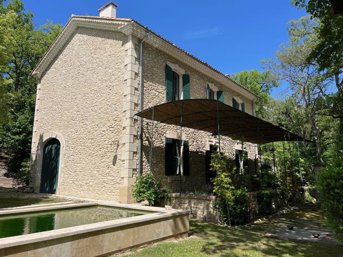 Image No.1-5 Bed Property for sale