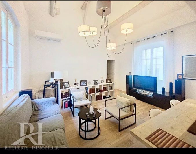 Image No.1-Appartement de 2 chambres à vendre à Cannes
