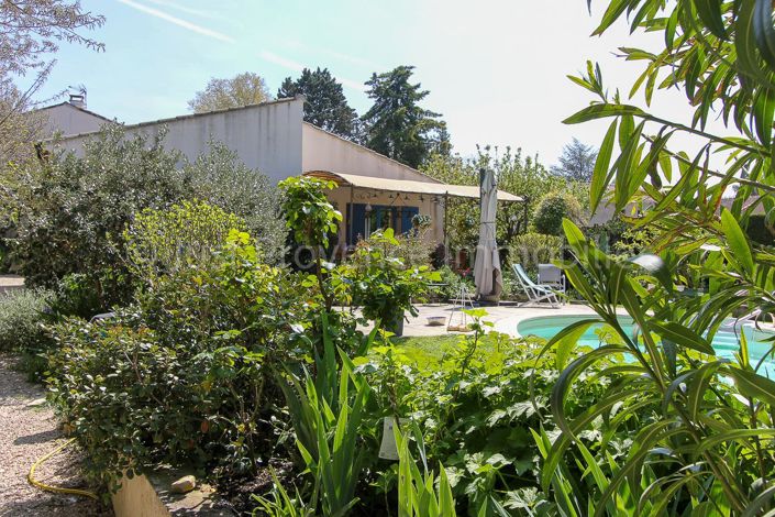 Image No.1-4 Bed Property for sale