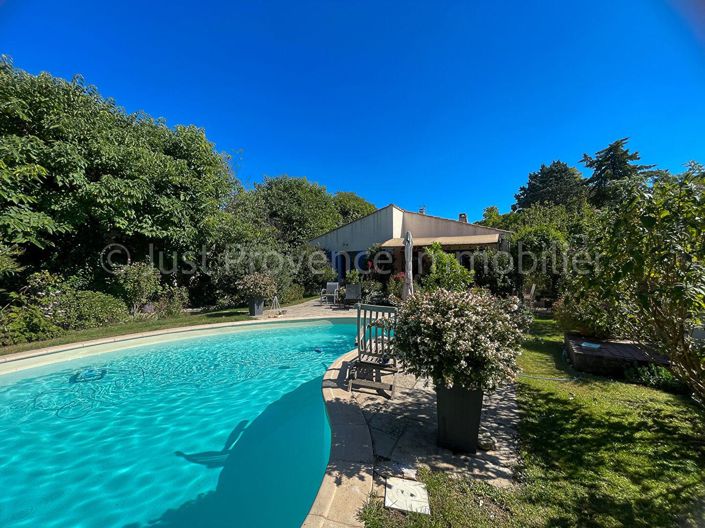 Image No.1-4 Bed Property for sale