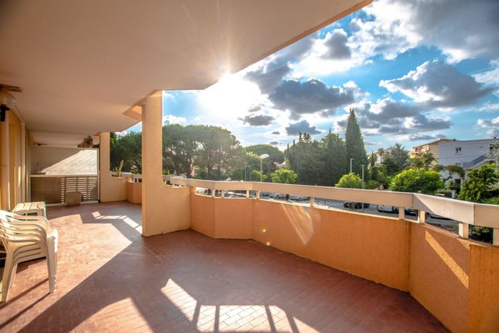 Image No.1-2 Bed Apartment for sale