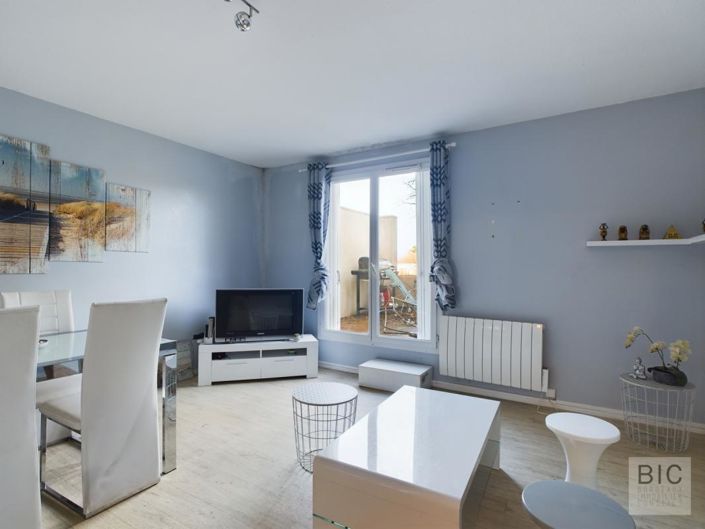 Image No.1-2 Bed Apartment for sale