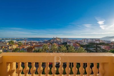 1 - Cannes, Apartment