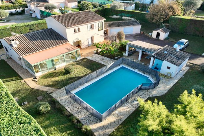 Image No.1-5 Bed House for sale