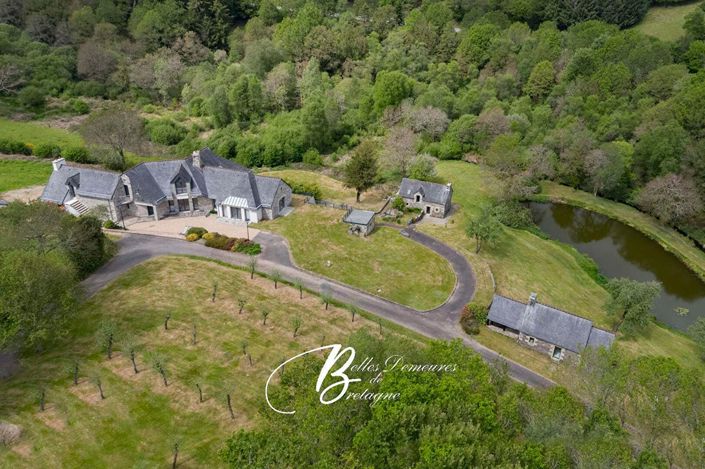 Image No.1-6 Bed House for sale