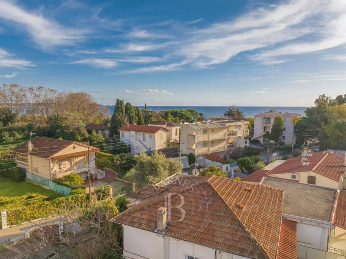 Image No.1-House for sale