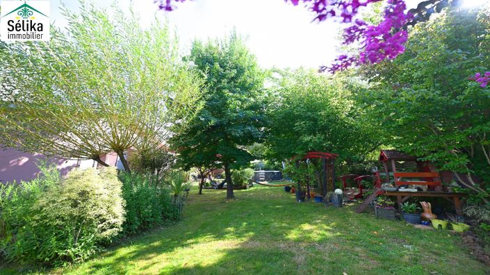 Image No.1-3 Bed House for sale