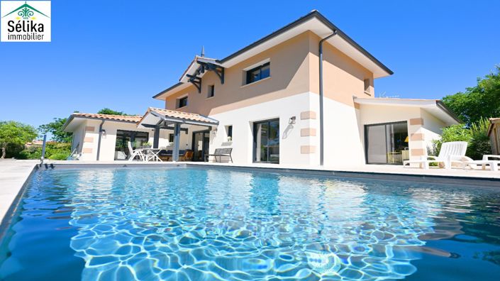 Image No.1-4 Bed House for sale