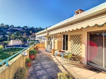1 - Menton, Apartment