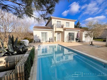 1 - Auch, House