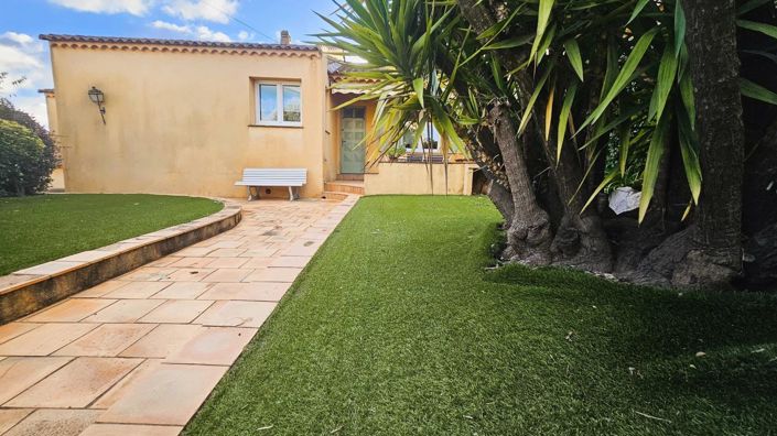 Image No.1-3 Bed House for sale
