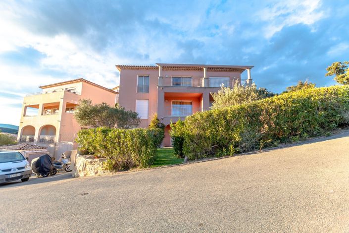 Image No.1-Appartement de 4 chambres à vendre à Sainte-Maxime
