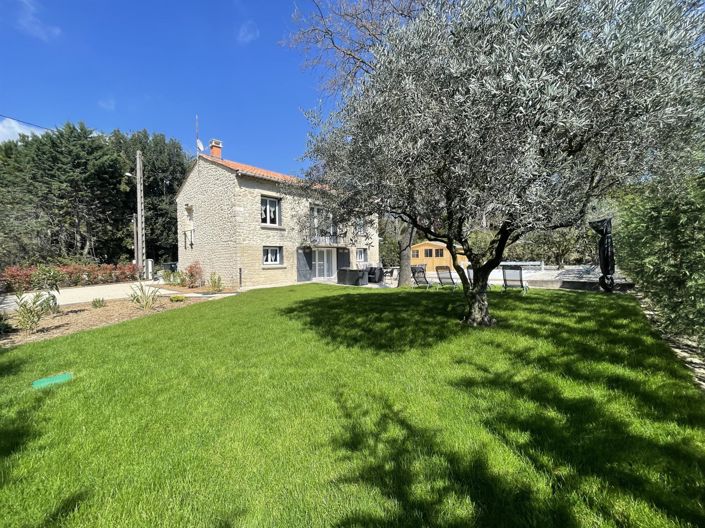 Image No.1-4 Bed House for sale