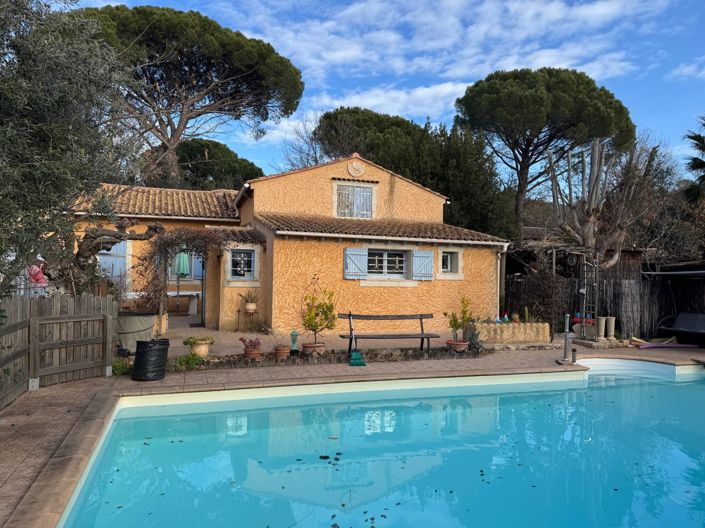 Image No.1-2 Bed House for sale