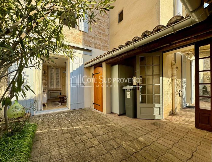 Image No.1-5 Bed House for sale