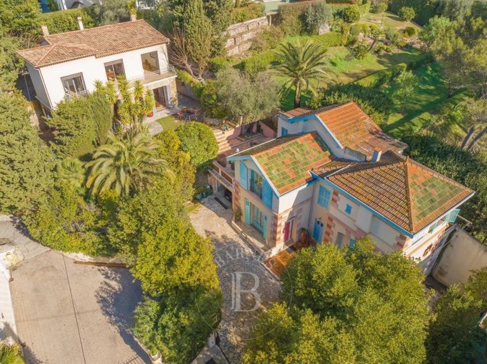 Image No.1-5 Bed House for sale